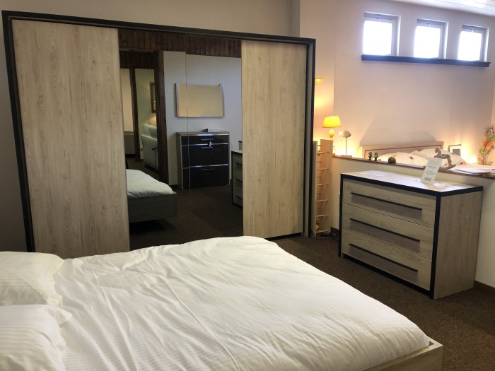 51-10255-6458b7e8c4d79